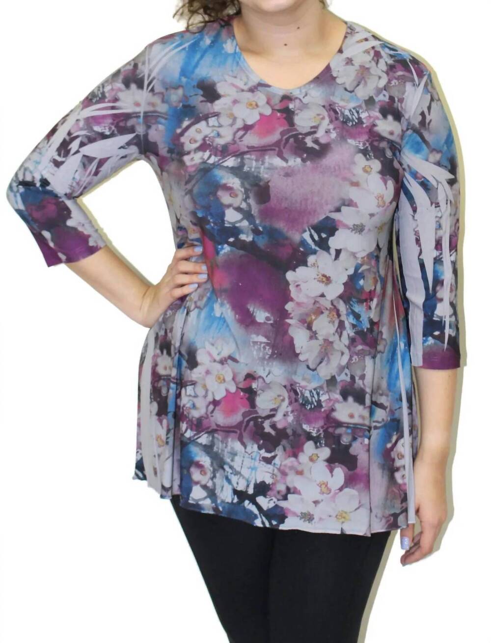 NEW SOLE DIONE STUDIO floral bouquet tunic top in grey multi